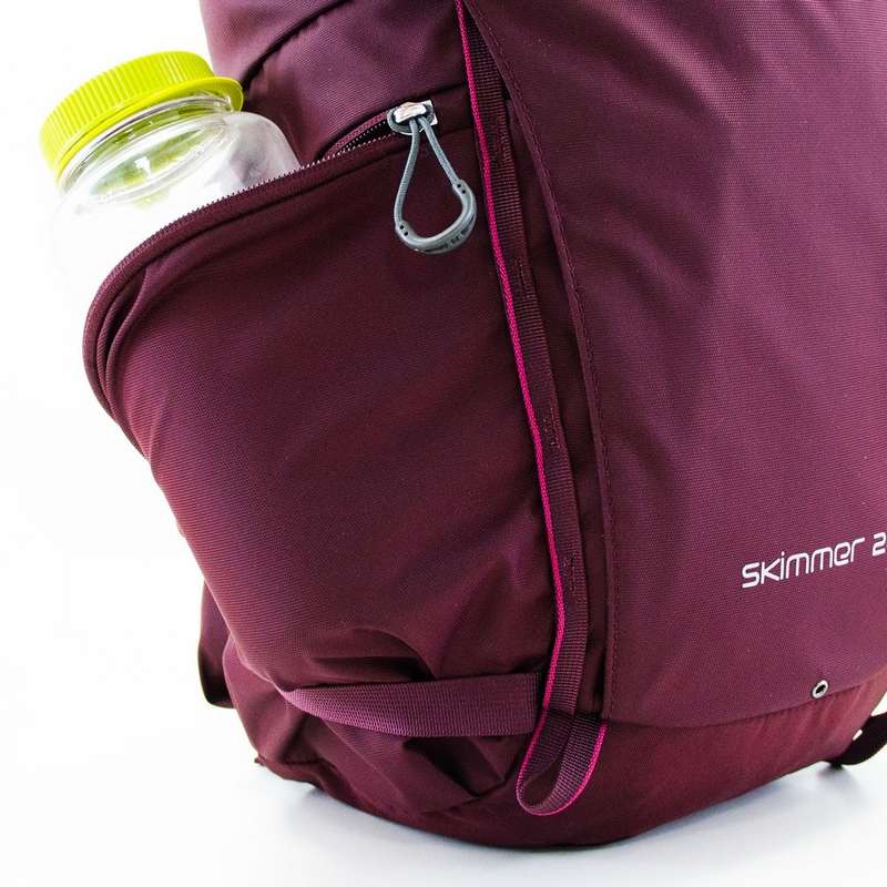 Skimmer 28 - poches sur les c&ocirc;t&eacute;s pour les gourdes et les petits &eacute;quipements